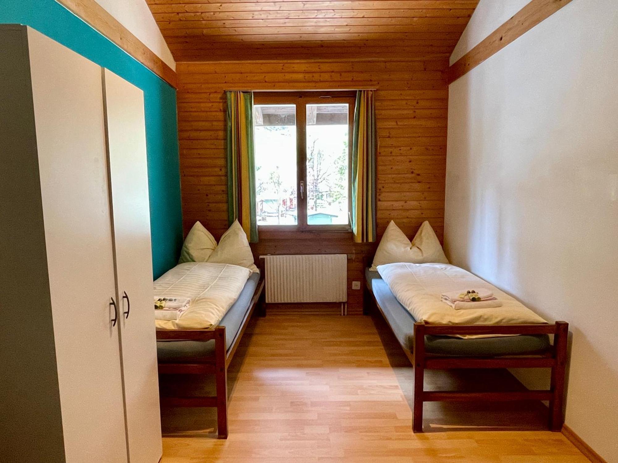Alpine Base Hostel - Adults Only لوتربرونن المظهر الخارجي الصورة